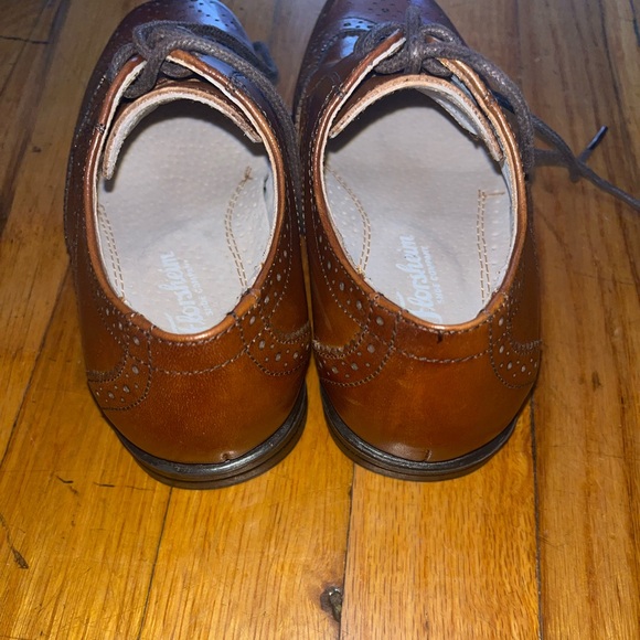Florsheim, Reveal Jr. Boys Wingtip Oxford in Cognac - Picture 4 of 8